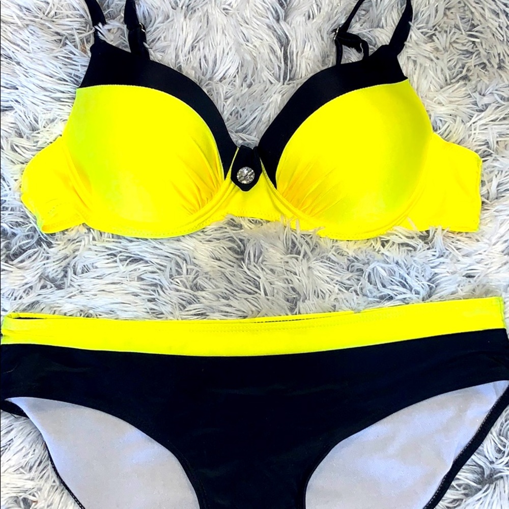 Push-Up Bikini Set